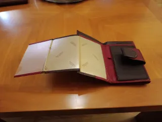 Cartera de mujer de cuero