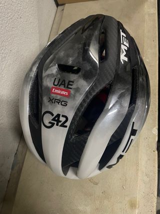 Casco Met Trenta 3k Carbon Team UAE