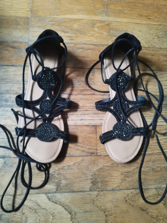 Sandalias Españolas Color Beige Negro