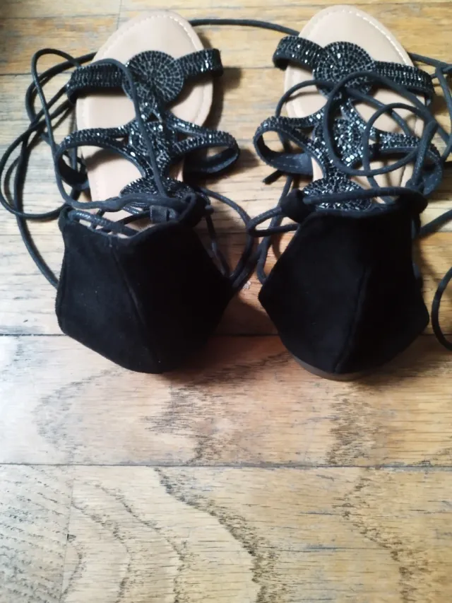 Sandalias Españolas Color Beige Negro