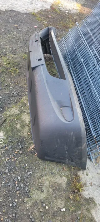 Paragolpes delantero