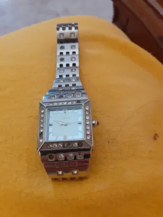 Reloj Viceroy circonitas solo venta en persona