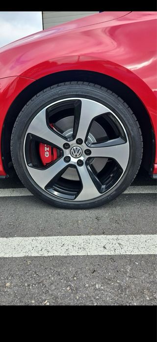 Llantas y Neumáticos Golf GTI 18’