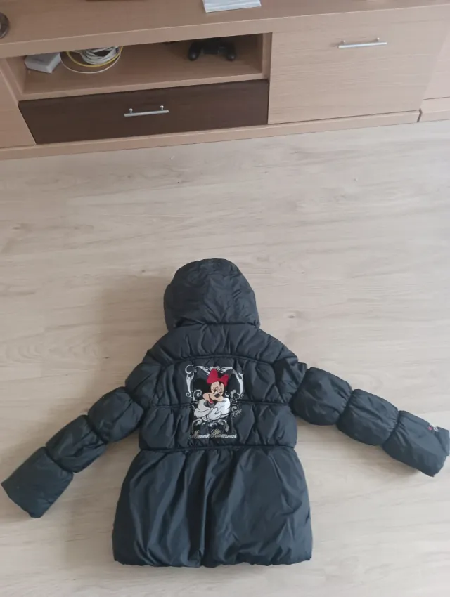 Abrigo Minnie Mouse Negro Talla 128