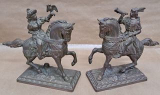 Pareja de cetreros, figuras de bronce, siglo XX