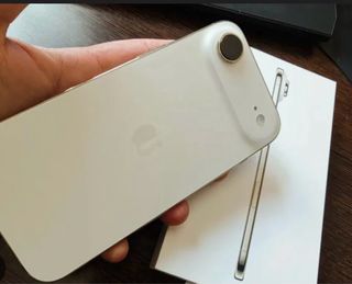 iPhone 17 AIR 256GB Oro - Impecable