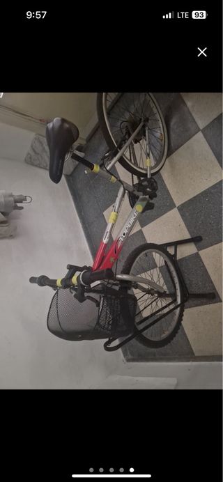Bicicleta TOP BIKE roja y plateada