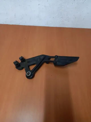Soporte Estriberas KTM Duke 125 2018-2022