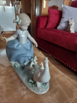 Figura Lladró Niña con Patos