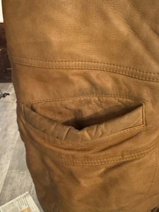 Chaqueta de piel marrón