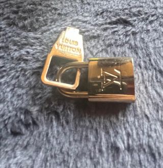 Louis Vuitto Lucchetto Oro