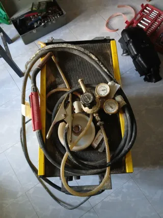 Soldadora ESAB Power Compact 250