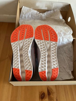 Zapatillas On Running Naranja y Rosa