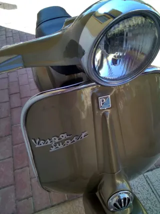 Vespa Super 75cc