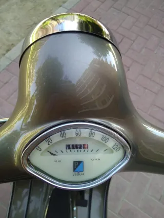 Vespa Super 75cc