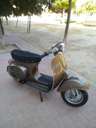 Vespa Super 75cc
