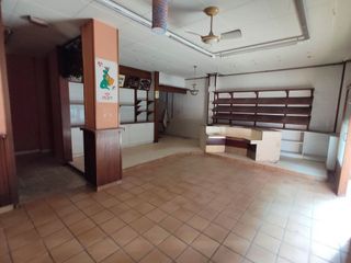 Local comercial en venta en Plaça Catalunya en Prat de Llobregat, El
