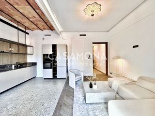 Piso en venta en Sant Antoni en Barcelona