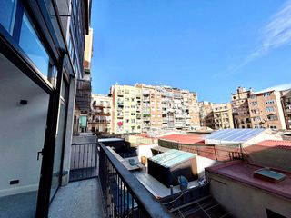 Piso en venta en Sant Antoni en Barcelona