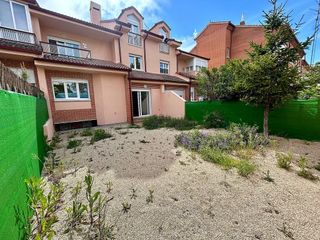 Casa adosada en venta en Lastrilla (La)