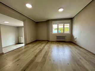 Casa adosada en venta en Lastrilla (La)