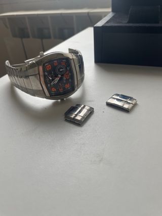 Reloj Lotus Plata y Naranja