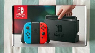 Nintendo Switch Azul/Rojo + Accesorios