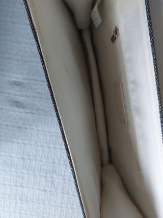 Bolso cartera beige y azul