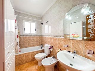 Casa en venta en Nueva Torrevieja - Aguas Nuevas en Torrevieja
