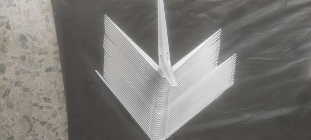 Escuadras para estanterías (blancas)30,35,40