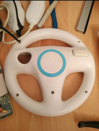 Consola Nintendo Wii con accesorios 