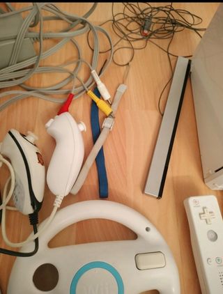 Consola Nintendo Wii con accesorios 