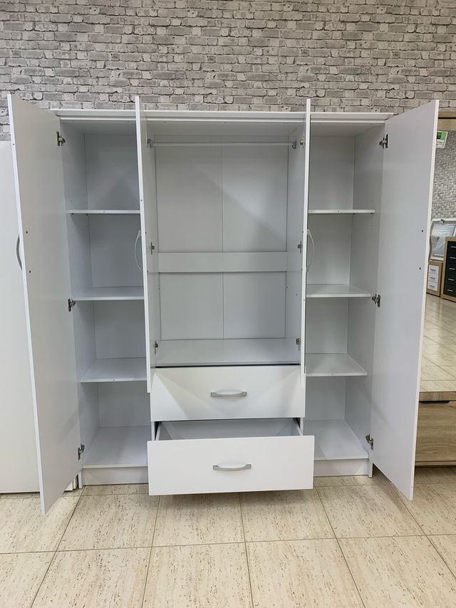 Armario 4 puertas con espejo