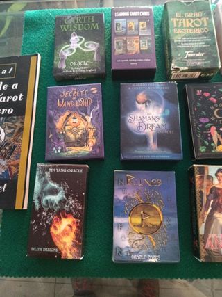 Lote Cartas Tarot y Oráculo.Se admiten ofertas    
