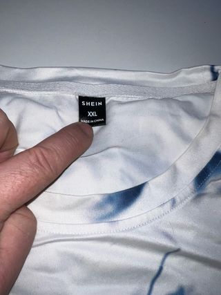 Camiseta Estampada Azul y Blanca