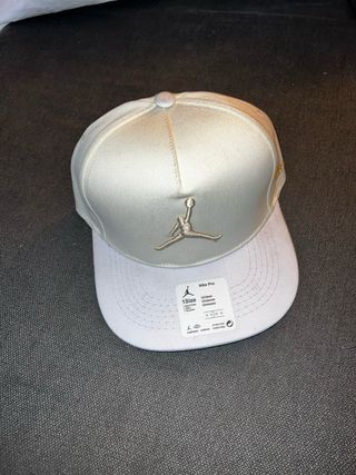 Gorra Negra Estilo Raiders