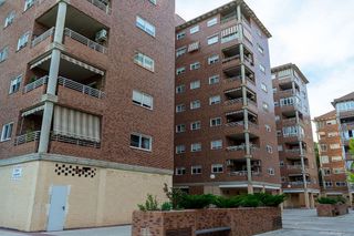 Piso en venta en Salvador Allende en Zaragoza