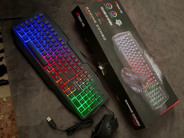 Tastiera e mouse da gioco Xtrike Me RGB in spagnolo
