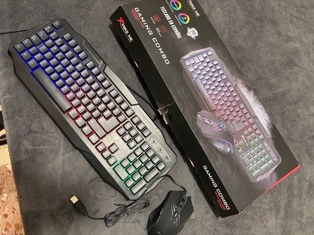 Tastiera e mouse da gioco Xtrike Me RGB in spagnolo