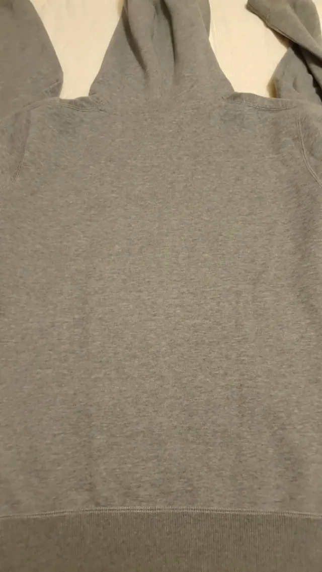 Felpa Puma Grigia con Logo Multicolor