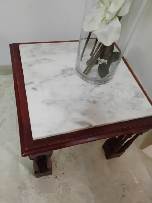 Mesita auxiliar vintage de madera