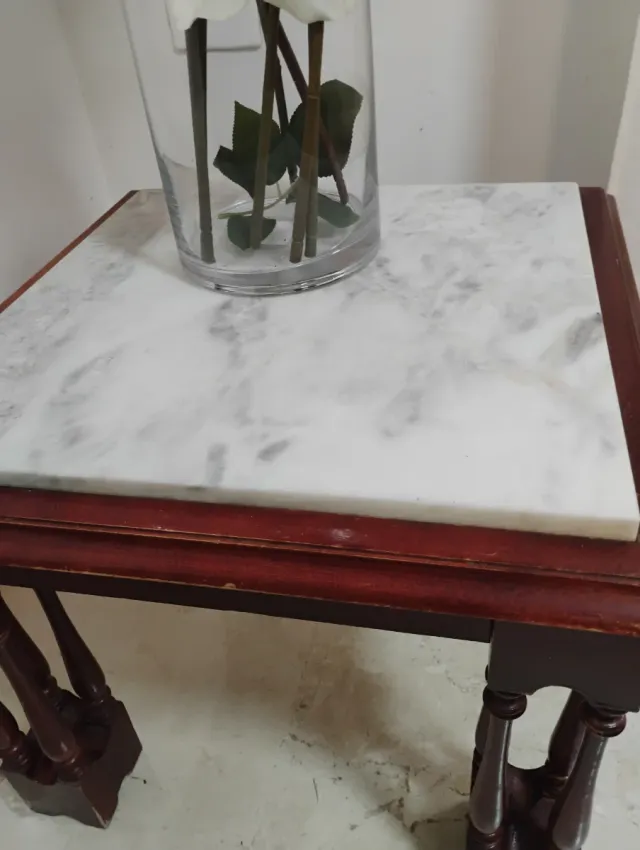 Mesita auxiliar vintage de madera