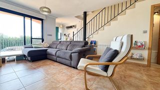 Casa adosada en venta en Faura