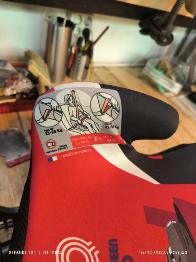 Silla coche Kinderkraft y cojín