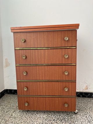 Máquina de coser antigua SINGER