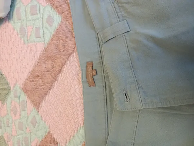 Pantalón corto hombre celeste