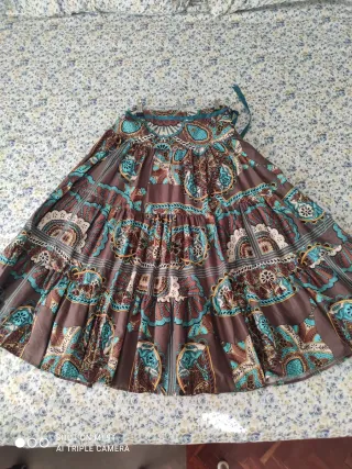 Falda Zara volantes estampada