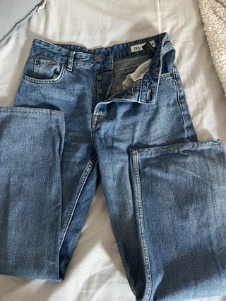 Pantalón vaquero Zara azul