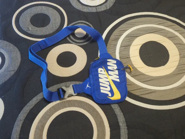 Riñonera Jordan Jumpman Azul y Amarilla