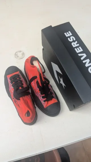 Zapatillas Converse Talla 44 Rojas y Negras